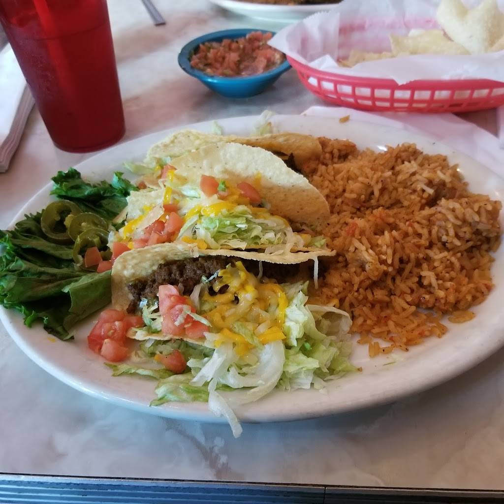 Chuys | restaurant | 2401 W 7th St, Fort Worth, TX 76107, USA | 8173322489 OR +1 817-332-2489