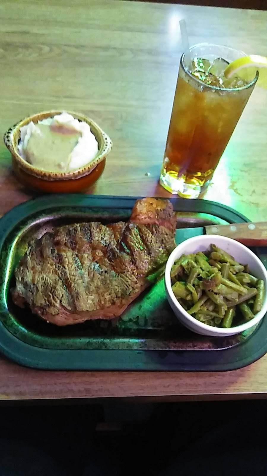 Corner Pub | restaurant | 105 W Markland Ave, Kokomo, IN 46901, USA | 7654527352 OR +1 765-452-7352