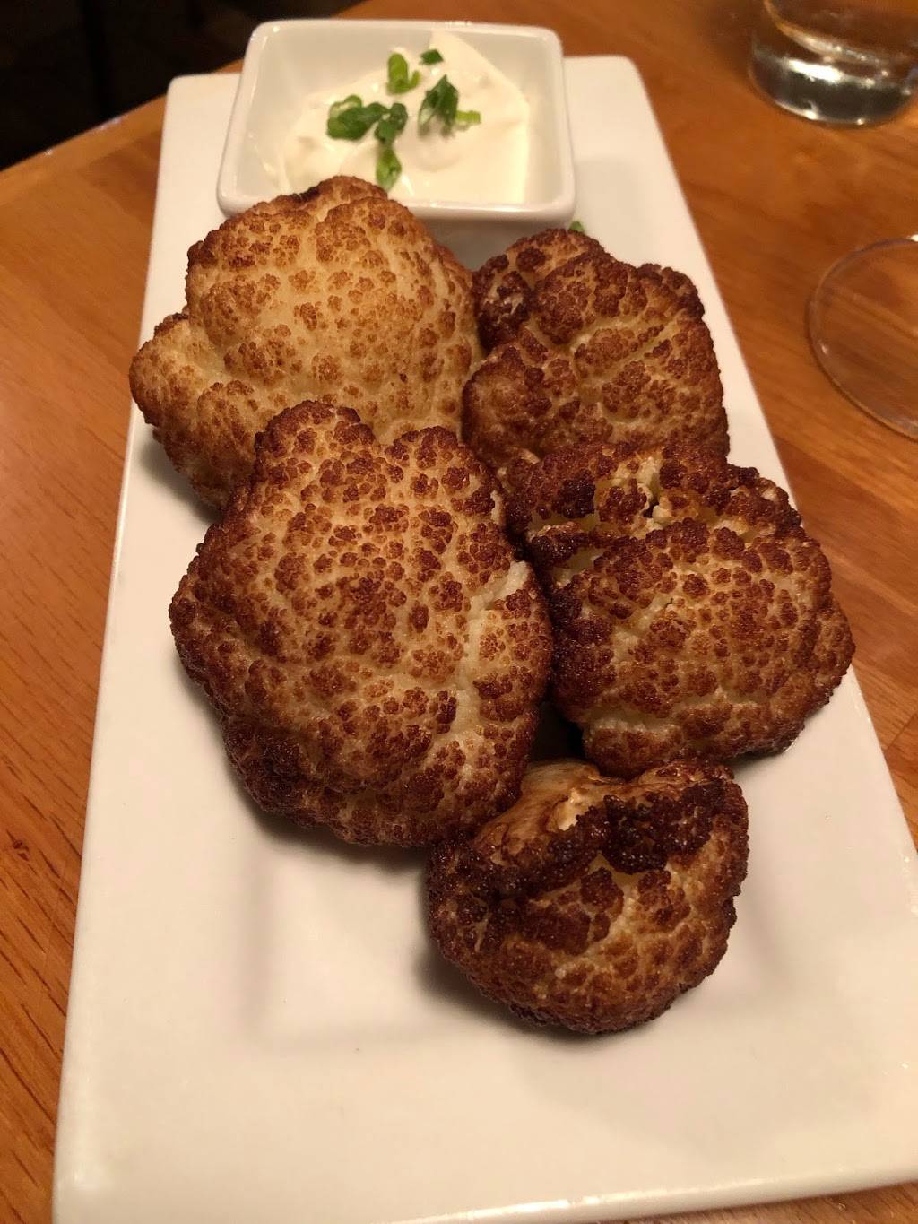 Lous Bar & Grill | restaurant | 236 S, US-1, Tequesta, FL 33469, USA | 5617689239 OR +1 561-768-9239