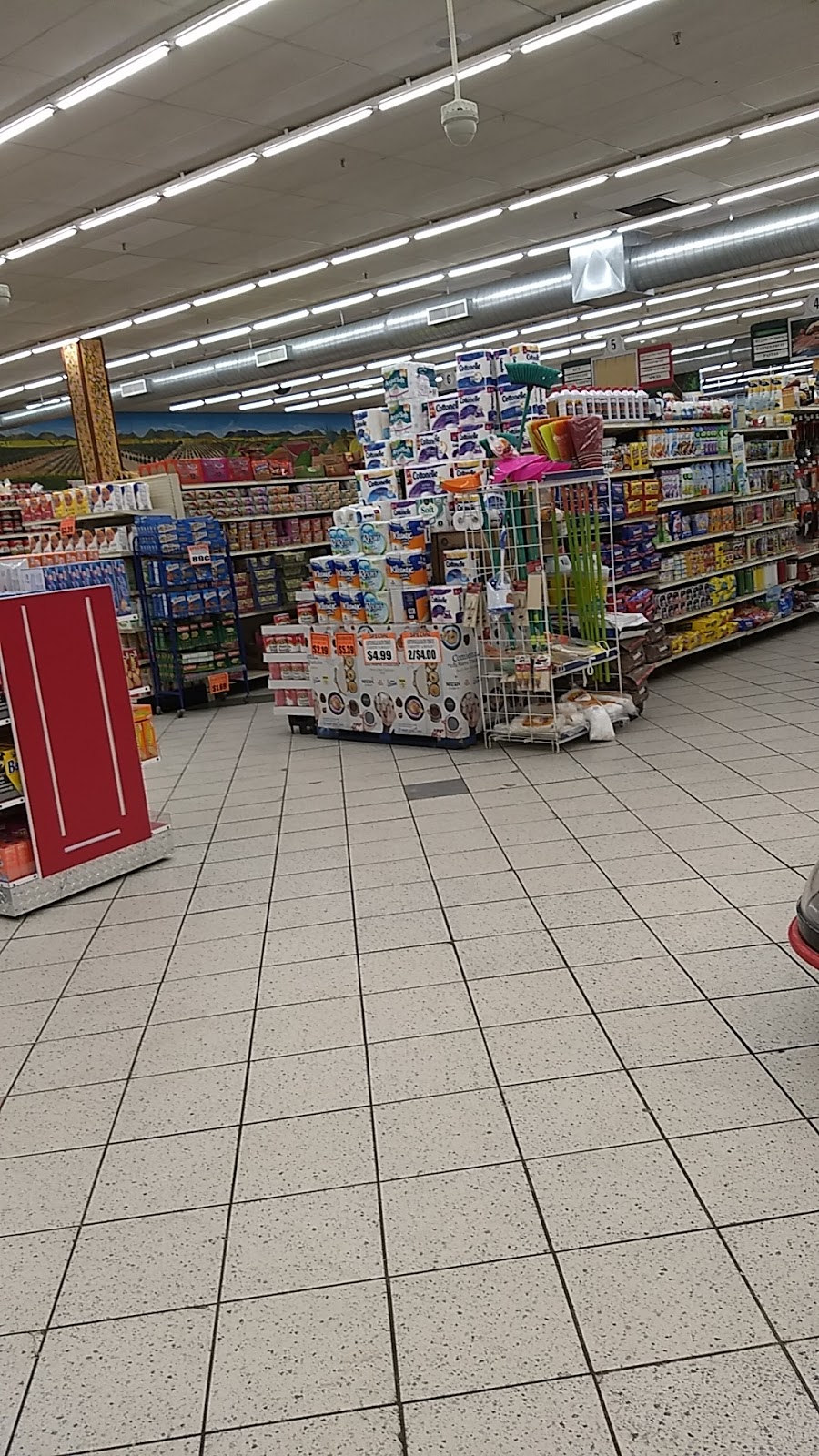 Food Market La Chiquita | bakery | 133 W Roosevelt Rd, West Chicago, IL 60185, USA | 6302310098 OR +1 630-231-0098