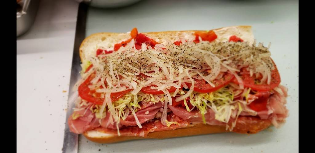 Riccis Hoagies Germantown Avenue | restaurant | 2613 Germantown Ave, Philadelphia, PA 19133, USA | 2152782449 OR +1 215-278-2449