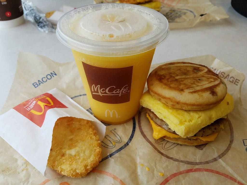 McDonalds | cafe | 860 W Eads Pkwy, Lawrenceburg, IN 47025, USA | 8125394324 OR +1 812-539-4324