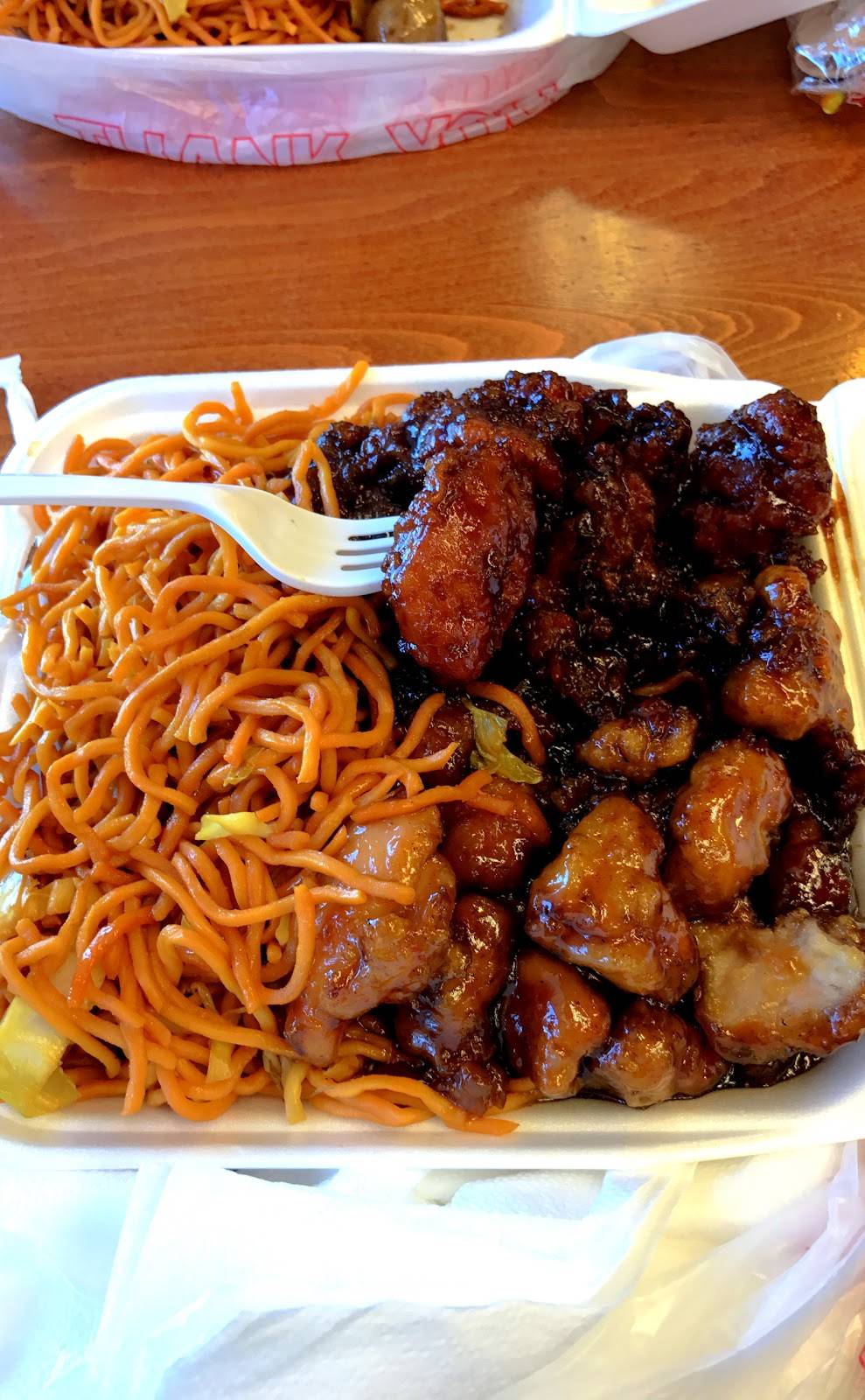 Ho-Toys | restaurant | 734 State College Boulevard, Anaheim, CA 92806, USA | 7149568430 OR +1 714-956-8430