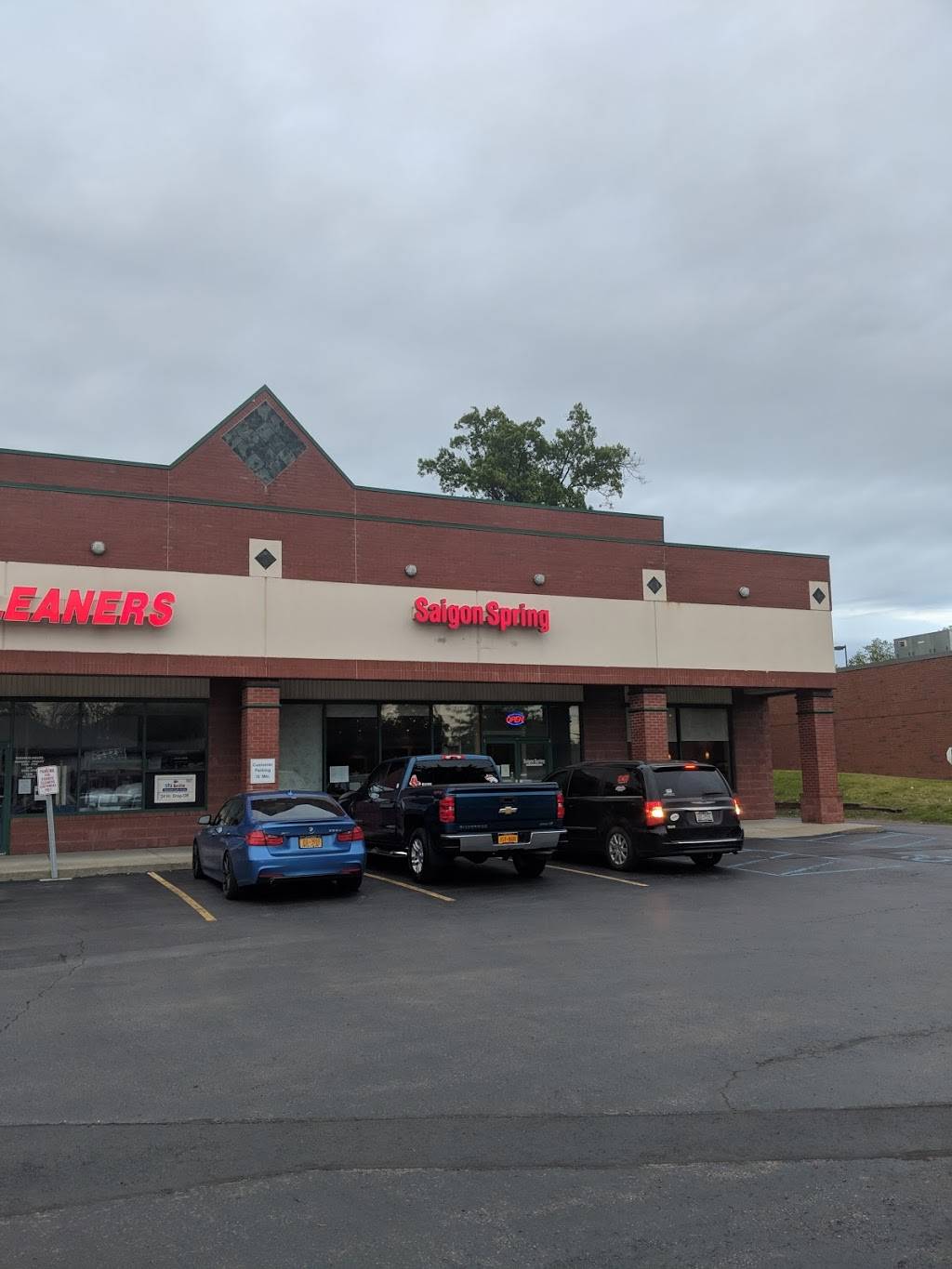 Saigon Spring | restaurant | 1683 U.S. 9, Clifton Park, NY 12065, USA | 5189820425 OR +1 518-982-0425