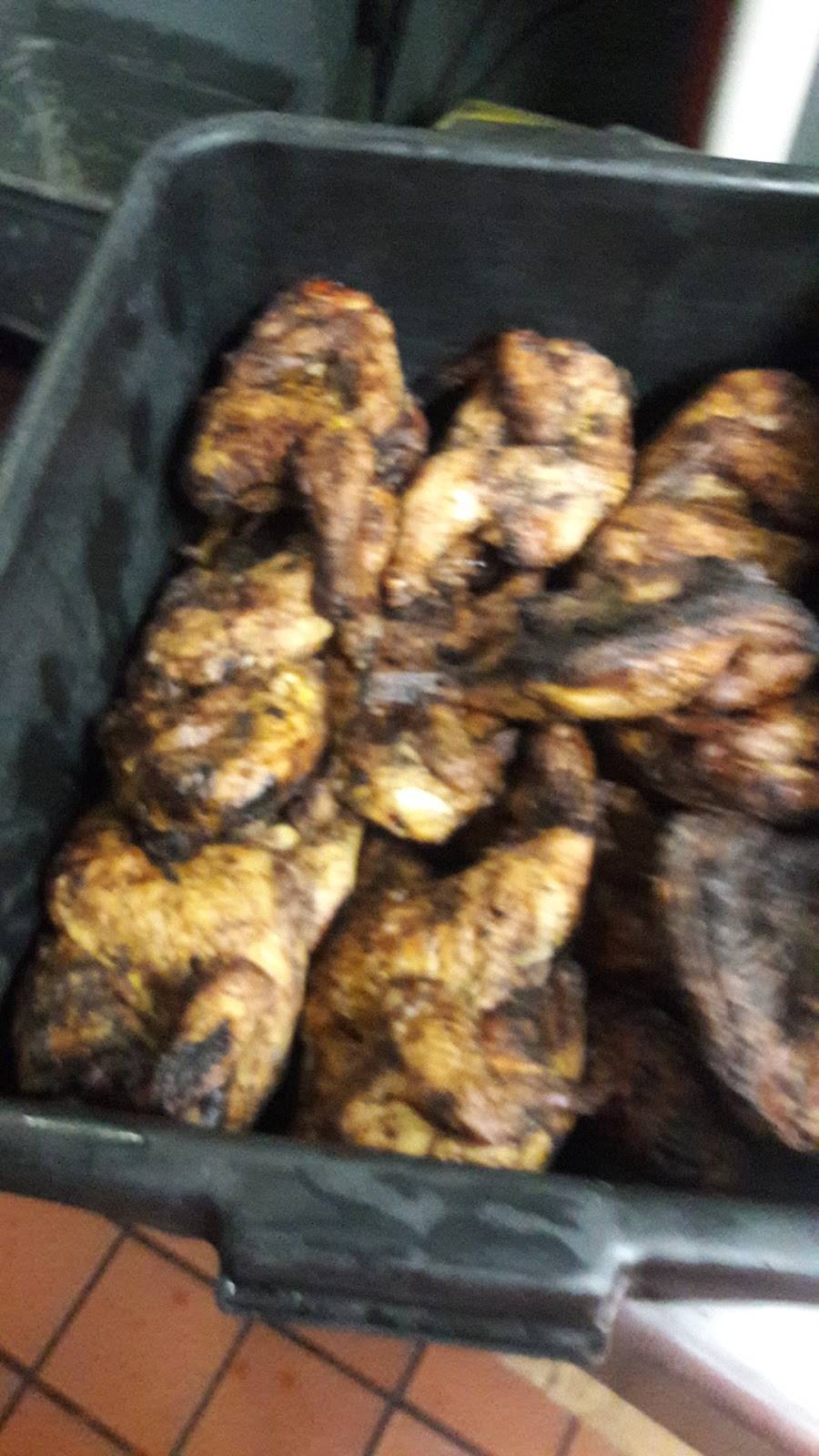 Hummingbird Jamaican Restaurant | restaurant | 180 S Halsted St, Chicago Heights, IL 60411, USA | 7087555009 OR +1 708-755-5009