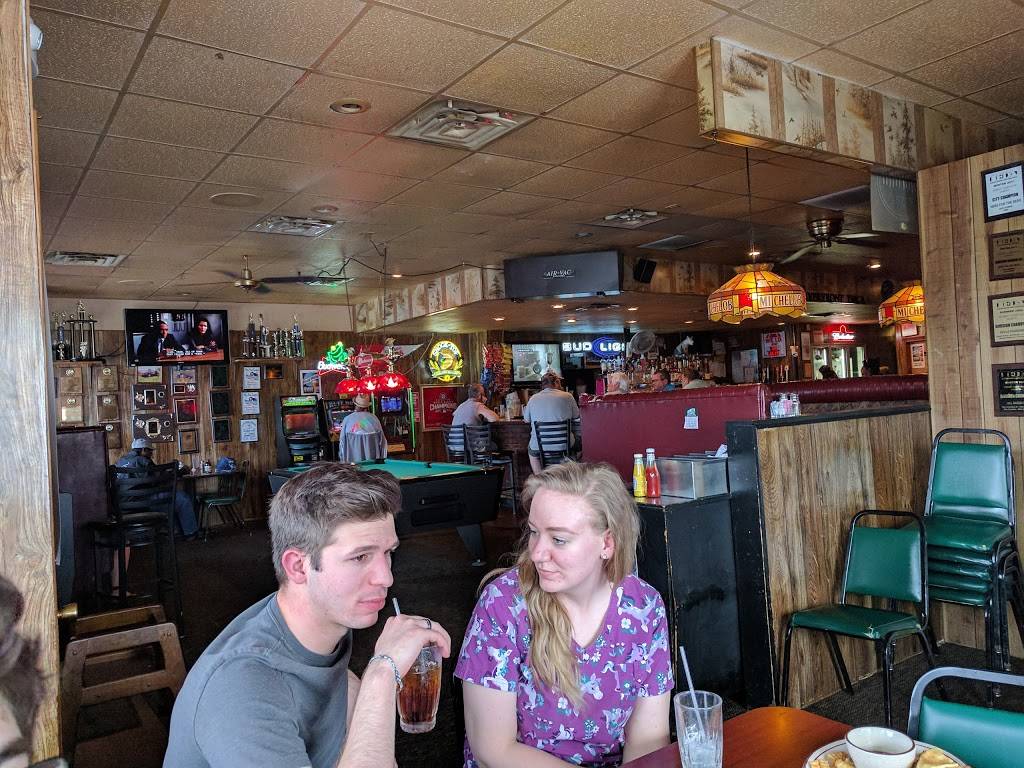 Sambettis | restaurant | 1430 2nd Ave, Des Moines, IA 50314, USA | 5152459780 OR +1 515-245-9780