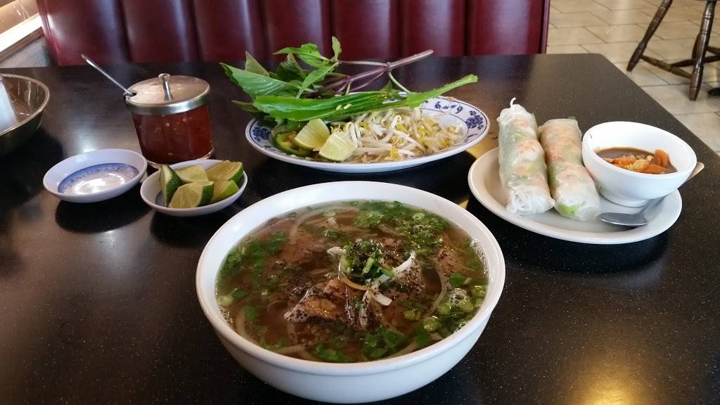 Now Pho | restaurant | 1195 S Federal Blvd, Denver, CO 80219, USA | 3039356264 OR +1 303-935-6264