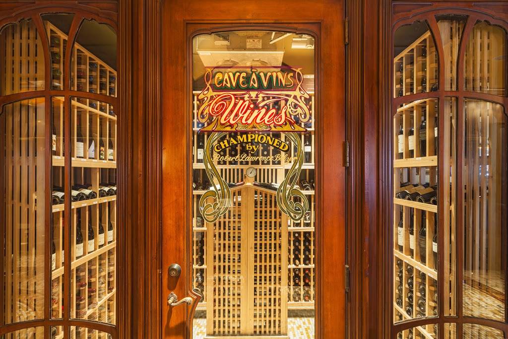 Lou & Mickeys | restaurant | 224 Fifth Ave, San Diego, CA 92101, USA | 6192374900 OR +1 619-237-4900