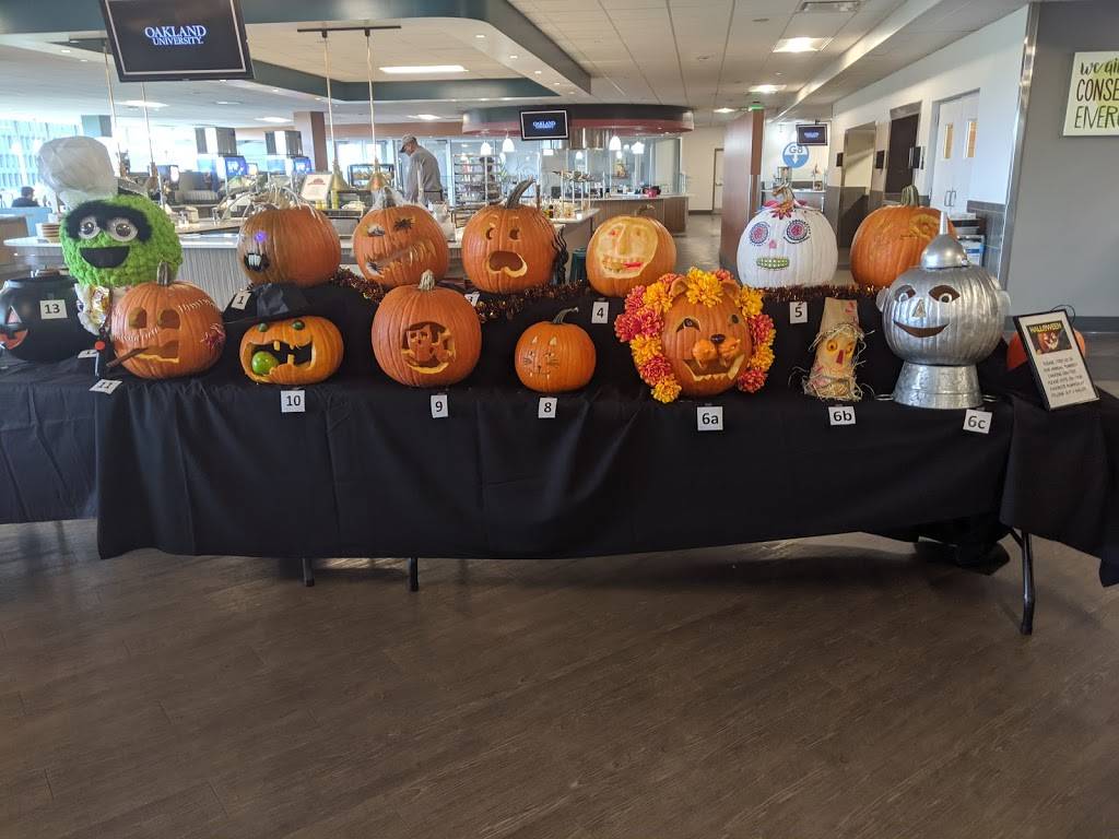 Flavortown | restaurant | Vandenberg Hall, Rochester, MI 48309, USA | 2483703570 OR +1 248-370-3570