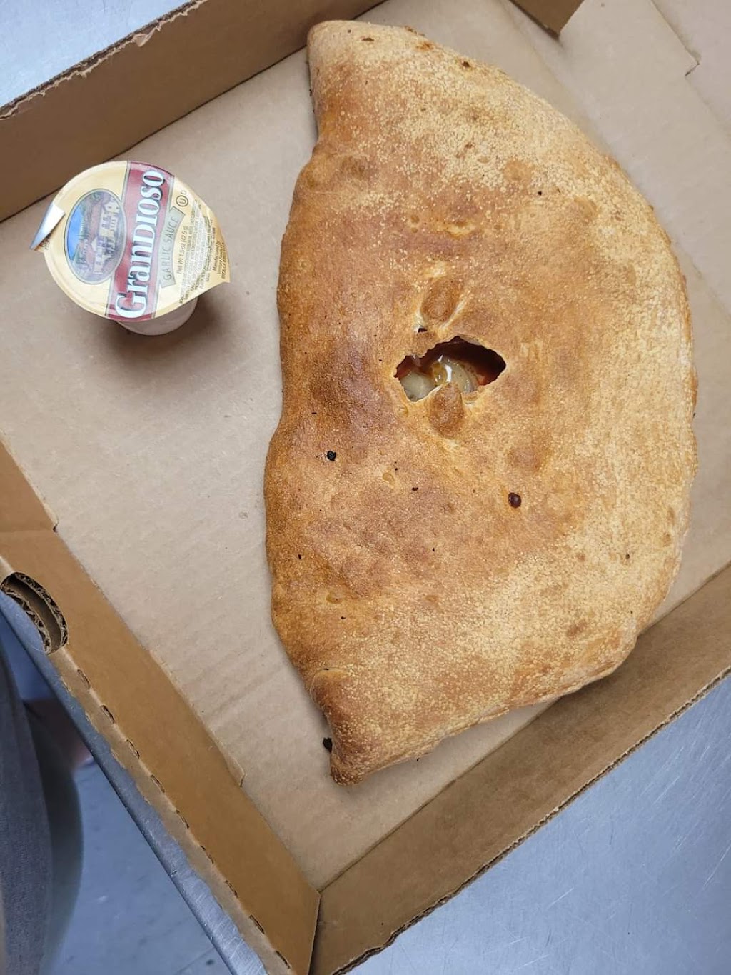 Mrs Cs Pizza LLC | restaurant | 628 Dresden Ave Suite #4, East Liverpool, OH 43920, USA | 3303863330 OR +1 330-386-3330