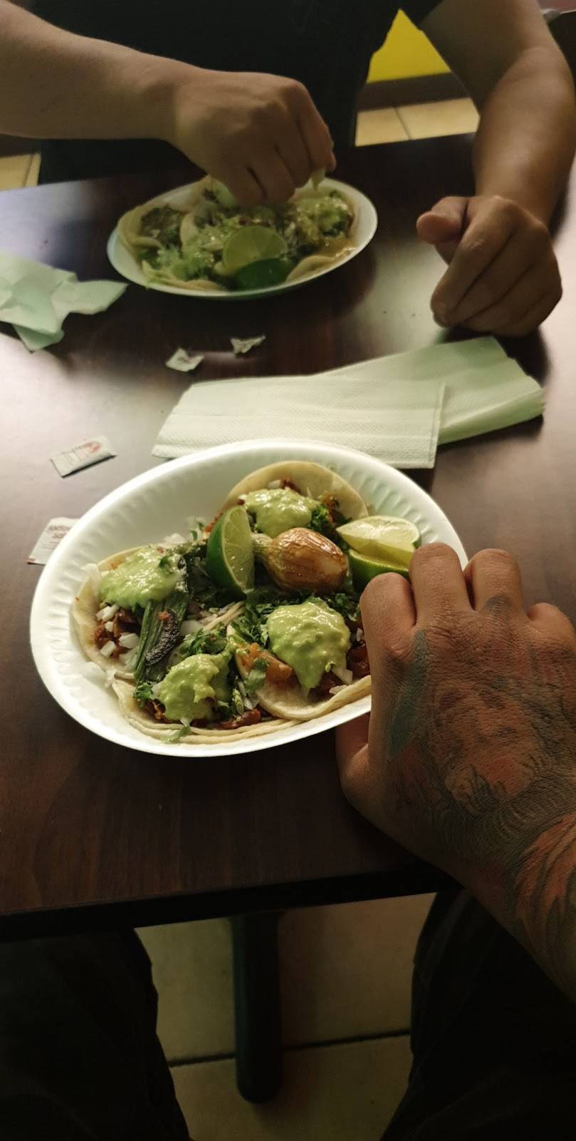 Taqueria El Gallito | restaurant | 2125 S Sheridan Blvd, Denver, CO 80227, USA | 3039846225 OR +1 303-984-6225