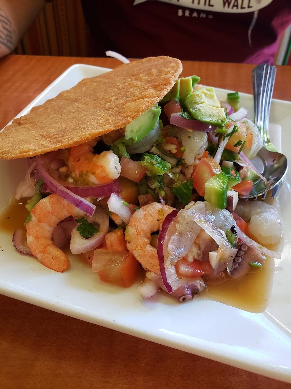 Mariscos Tecuala | restaurant | 505 S D St, Perris, CA 92570, USA | 9514904308 OR +1 951-490-4308