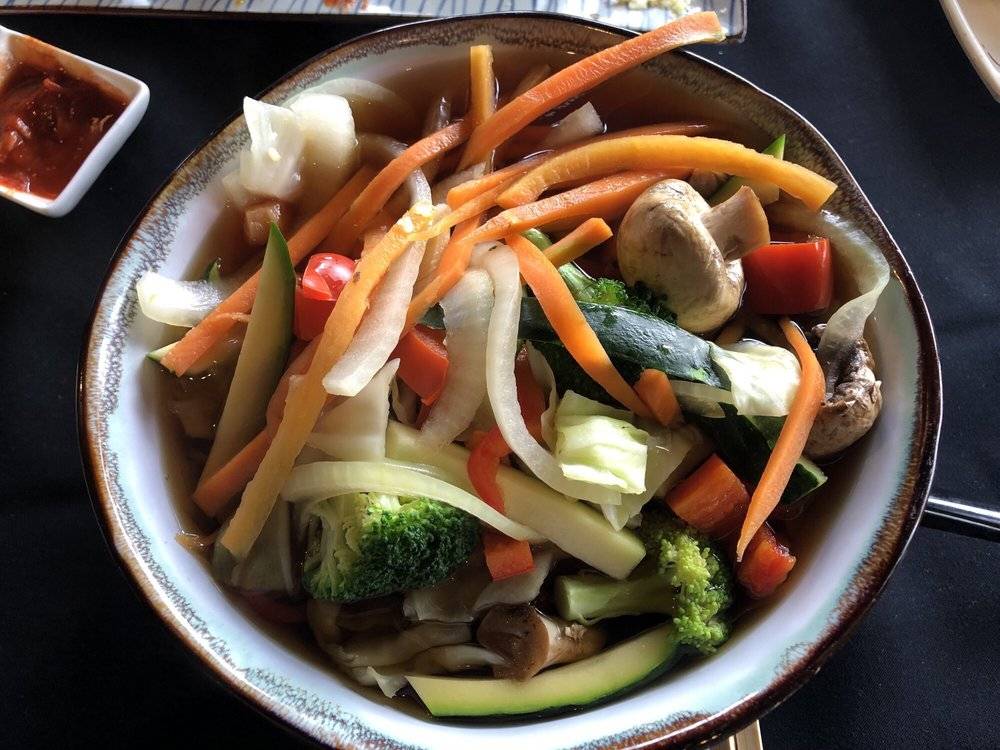 Yummi Japanese Restaurant | restaurant | 300 W Bitters Rd #185, San Antonio, TX 78216, USA | 2104032113 OR +1 210-403-2113