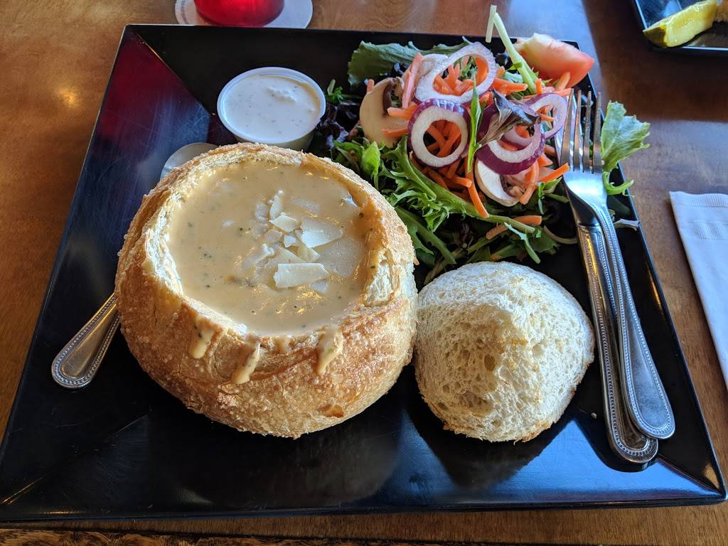 The Mad Cow Saloon | restaurant | 909 8th Ave, Greeley, CO 80631, USA | 9703565520 OR +1 970-356-5520