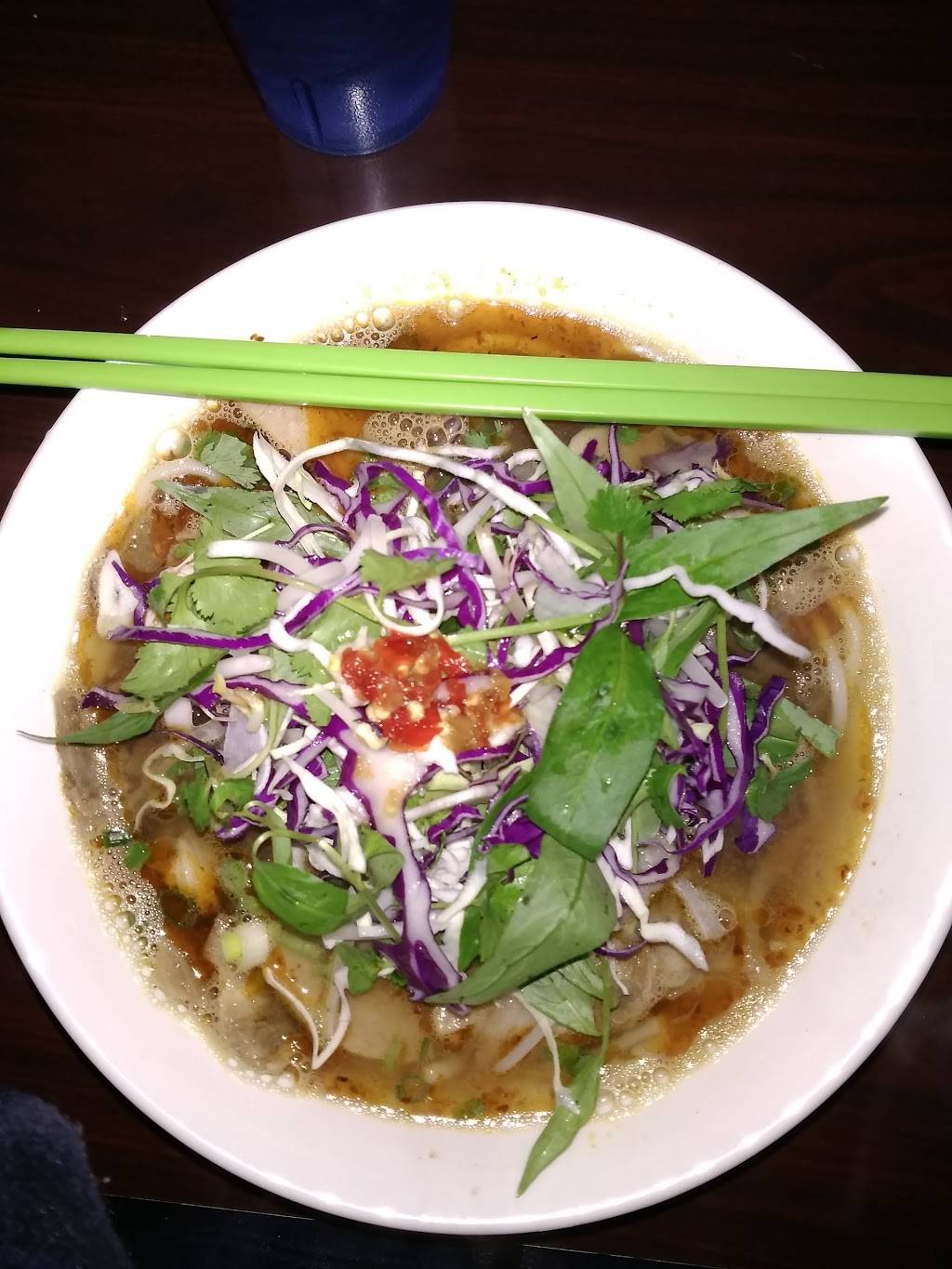 108 Bar N Grill | restaurant | 10845 NE Halsey St, Portland, OR 97220, USA | 5032558833 OR +1 503-255-8833