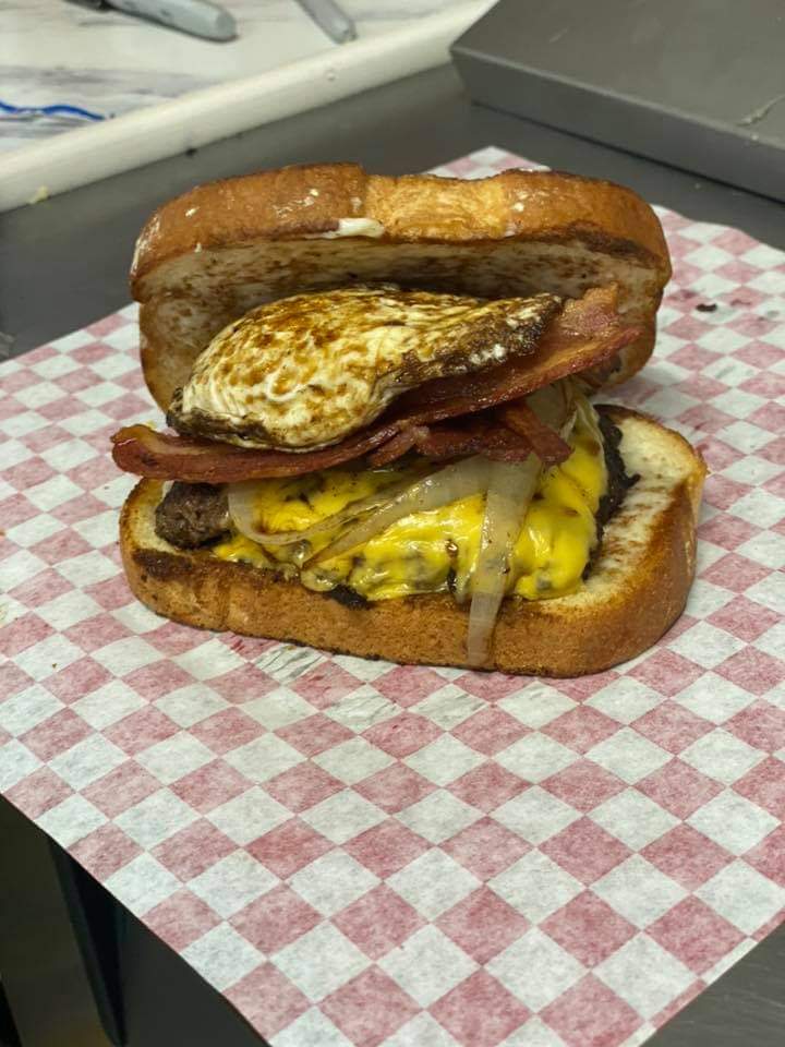 The Burger Shack | restaurant | 5395 LA-507, Coushatta, LA 71019, USA | 3182713663 OR +1 318-271-3663