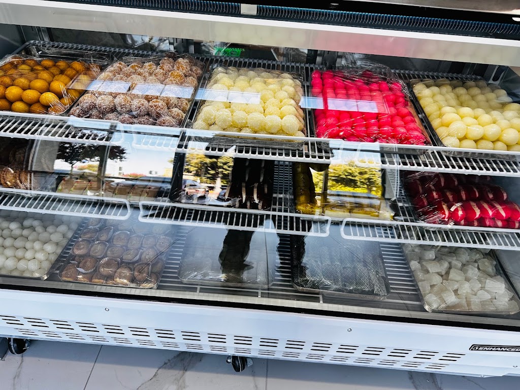 Star India Sweets & Catering | restaurant | 209 E Louise Ave, Lathrop, CA 95330, USA | 2098581380 OR +1 209-858-1380