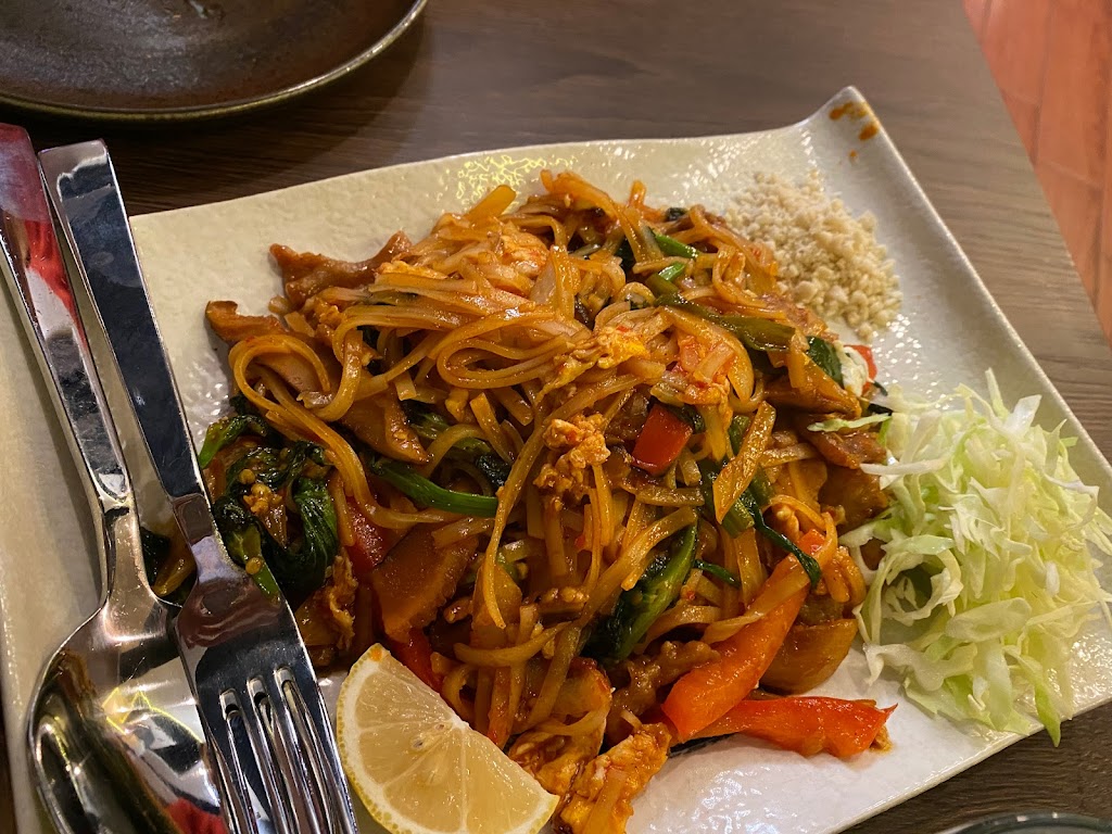 Aung Burma | restaurant | 2151 Salvio St e, Concord, CA 94520, USA | 9253327957 OR +1 925-332-7957