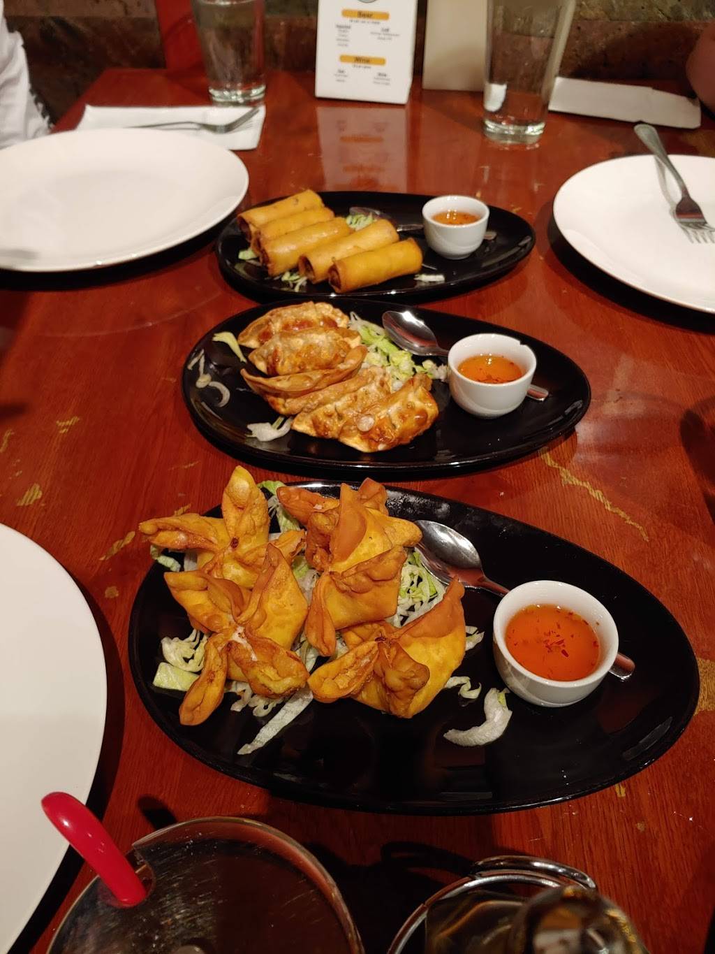 Thai Pod | restaurant | 2015 NE Broadway St, Portland, OR 97212, USA | 5034931122 OR +1 503-493-1122