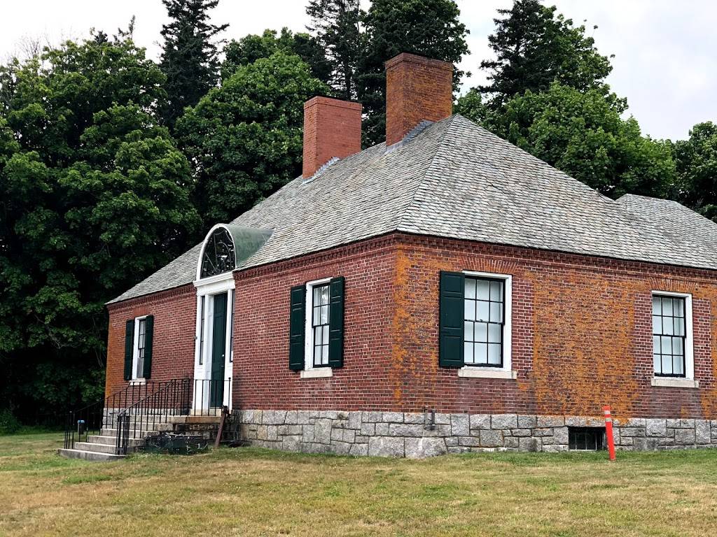 Islesford Dock Restaurant and Gallery | restaurant | 1 Main St, Islesford, ME 04646, USA | 2072447494 OR +1 207-244-7494