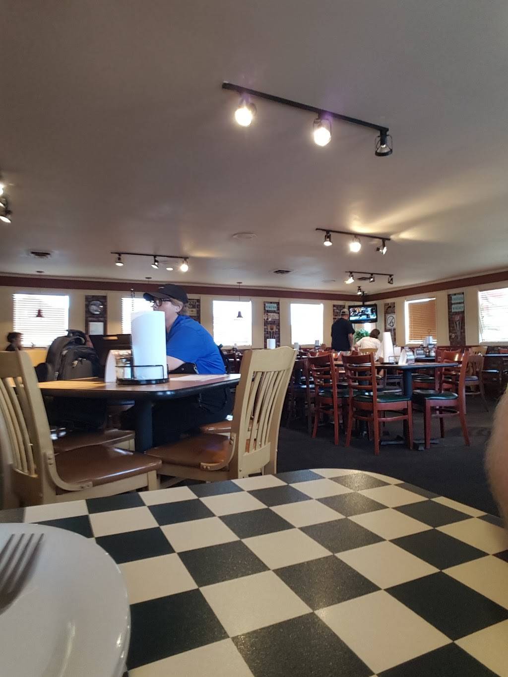 Pizza Hut | restaurant | 908 W Main St, Peru, IN 46970, USA | 7654735200 OR +1 765-473-5200