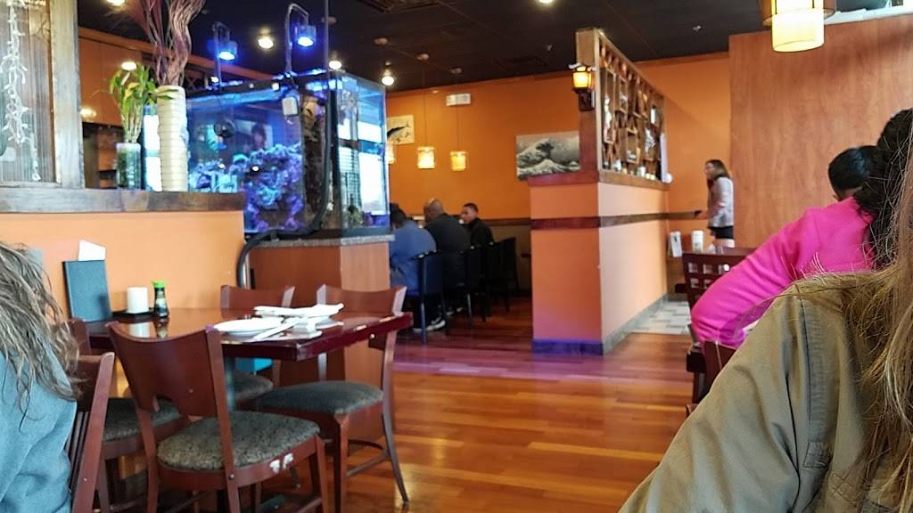 Katana Sushi | restaurant | 6060 Marshalee Dr #109, Elkridge, MD 21075, USA | 4103790111 OR +1 410-379-0111