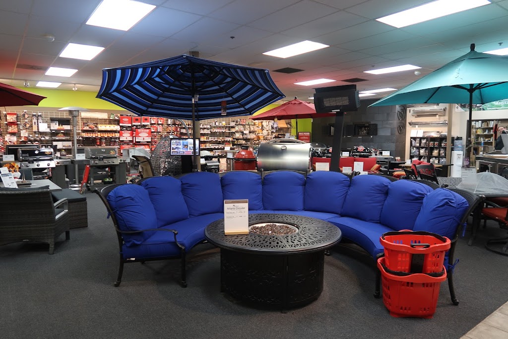 Barbeques Galore | restaurant | 25550 North, The Old Rd, Newhall, CA 91381, USA | 6612846880 OR +1 661-284-6880