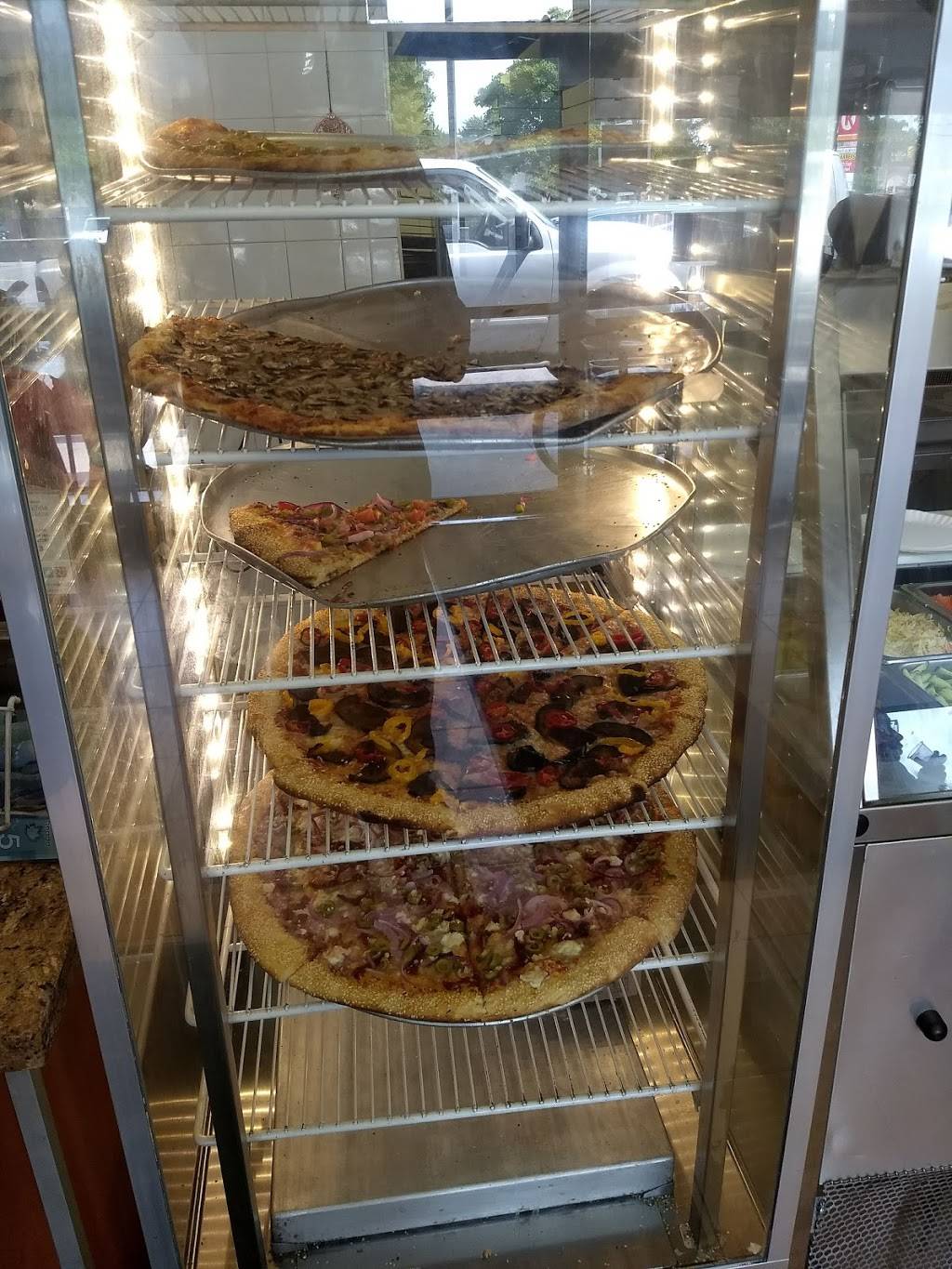 Kosher Pizza | restaurant | 7241 Bathurst St, Thornhill, ON L4J 3W1, Canada | 9055978688 OR +1 905-597-8688