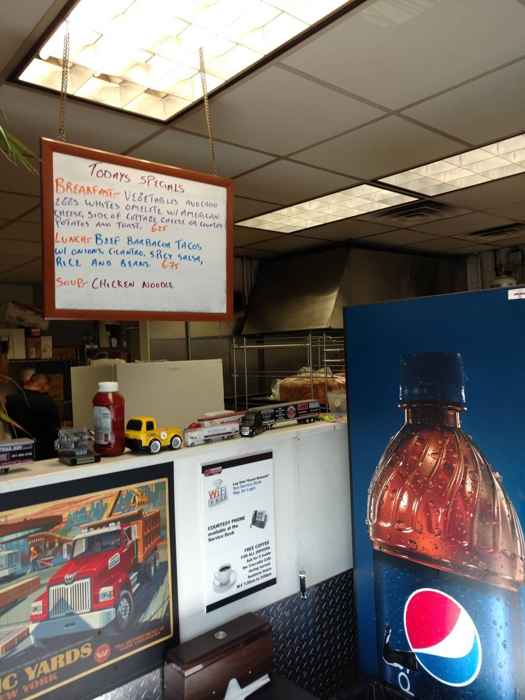 Cascadia Cafe | restaurant | 2240 S 5370 W, West Valley City, UT 84120, USA | 8019562625 OR +1 801-956-2625