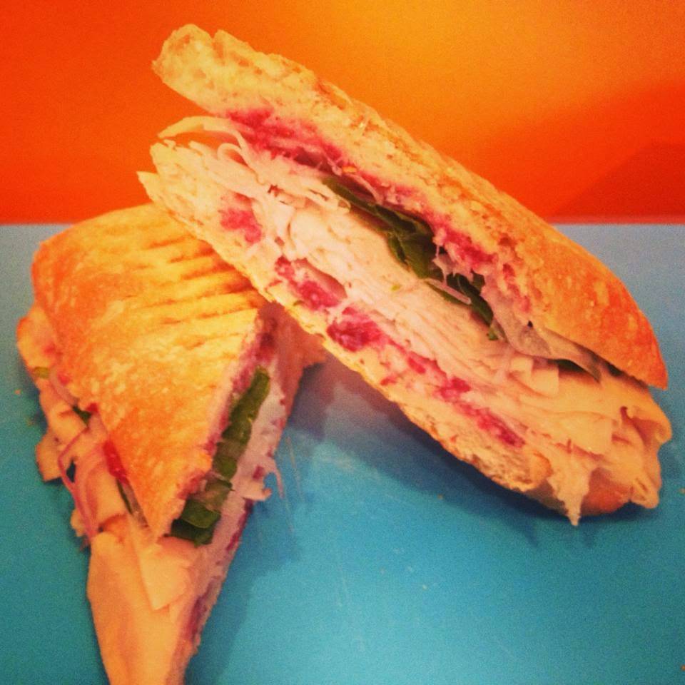 Cutting Board | restaurant | 35 W Bridge St, Oswego, NY 13126, USA | 3153431008 OR +1 315-343-1008