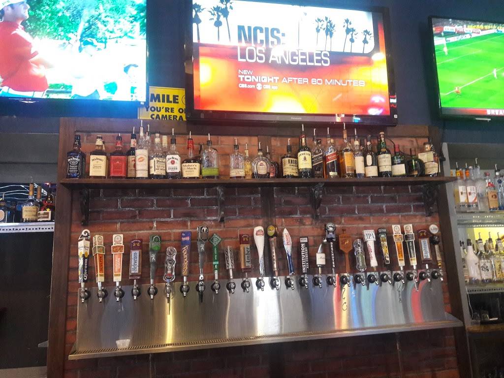 Boney Mountain Tavern | restaurant | 722 Wendy Dr, Newbury Park, CA 91320, USA | 8054986511 OR +1 805-498-6511