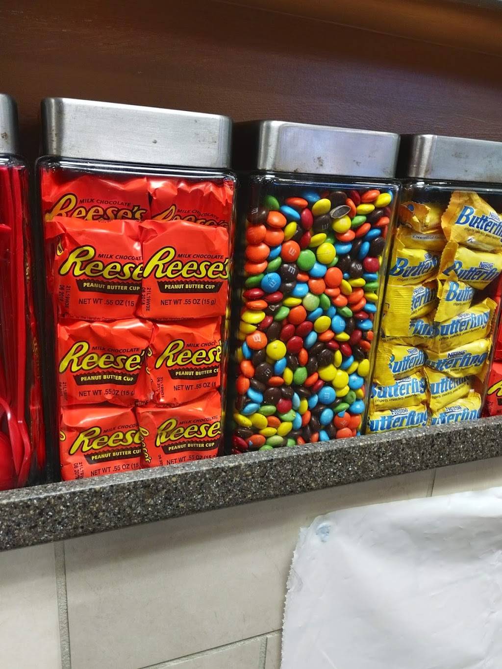 Dairy Queen Grill & Chill | restaurant | 8095 High Pointe Dr, Newburgh, IN 47630, USA | 8124906336 OR +1 812-490-6336