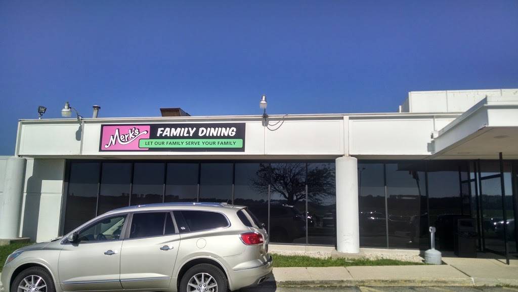 Merks Family Dining | restaurant | 5201 N Walnut St, Muncie, IN 47304, USA | 7652826375 OR +1 765-282-6375