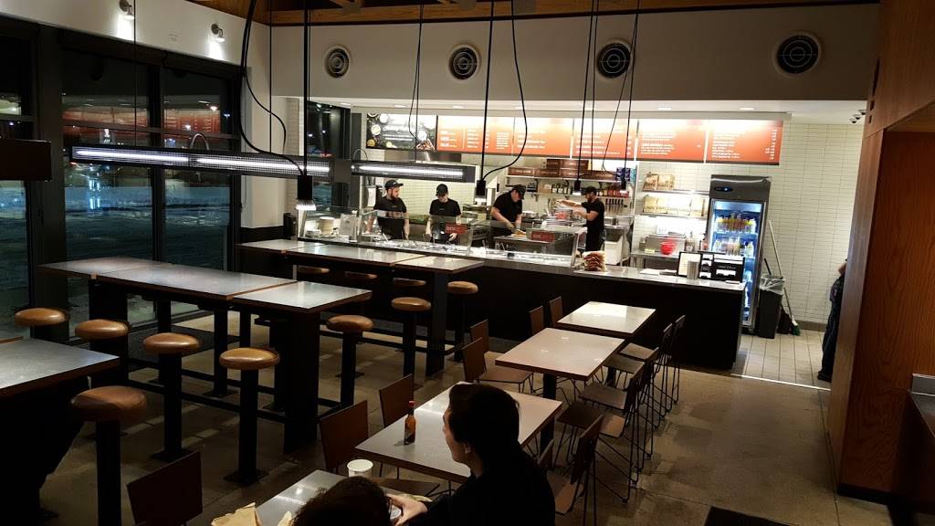 Chipotle Mexican Grill | restaurant | 1469 S Court St, Circleville, OH 43113, USA | 7404200031 OR +1 740-420-0031