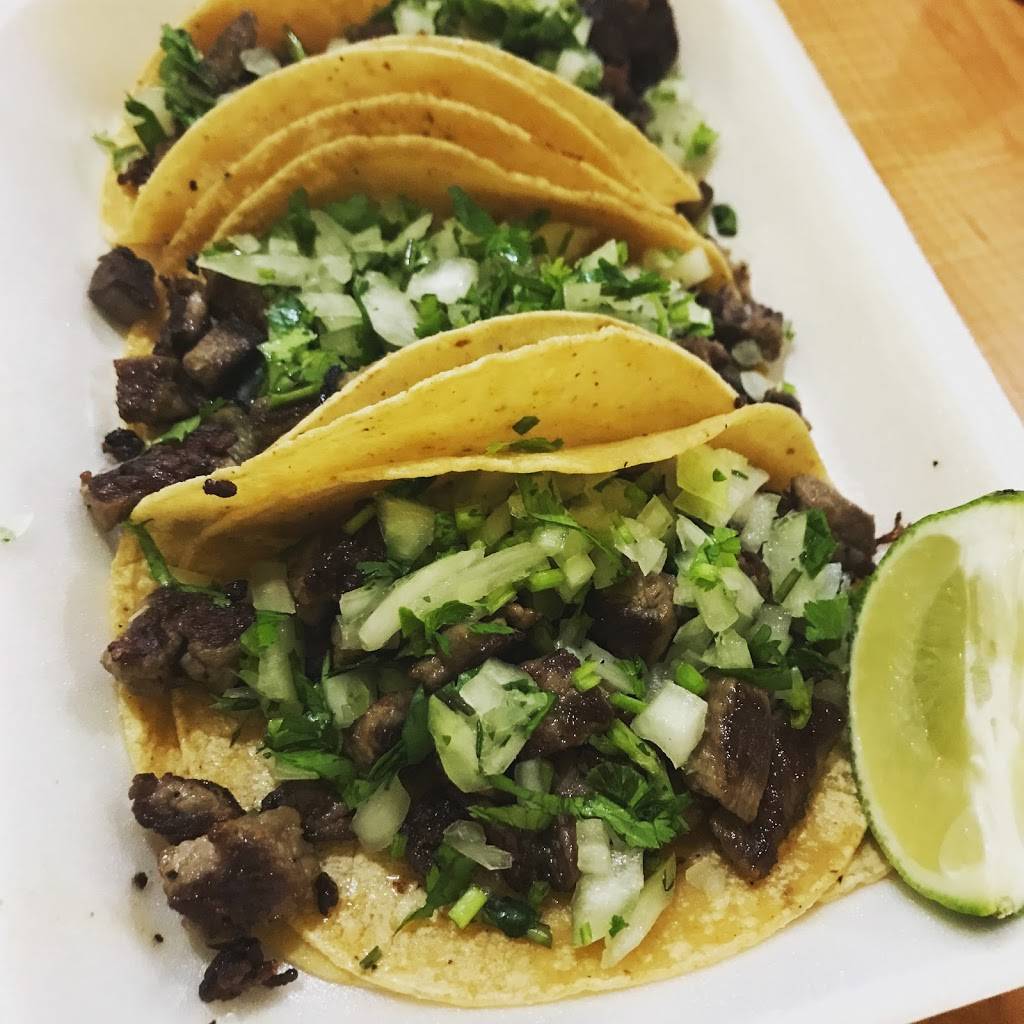 Gilbertos Taco Shop | restaurant | 1112 E Abram St, Arlington, TX 76010, USA | 8172006624 OR +1 817-200-6624