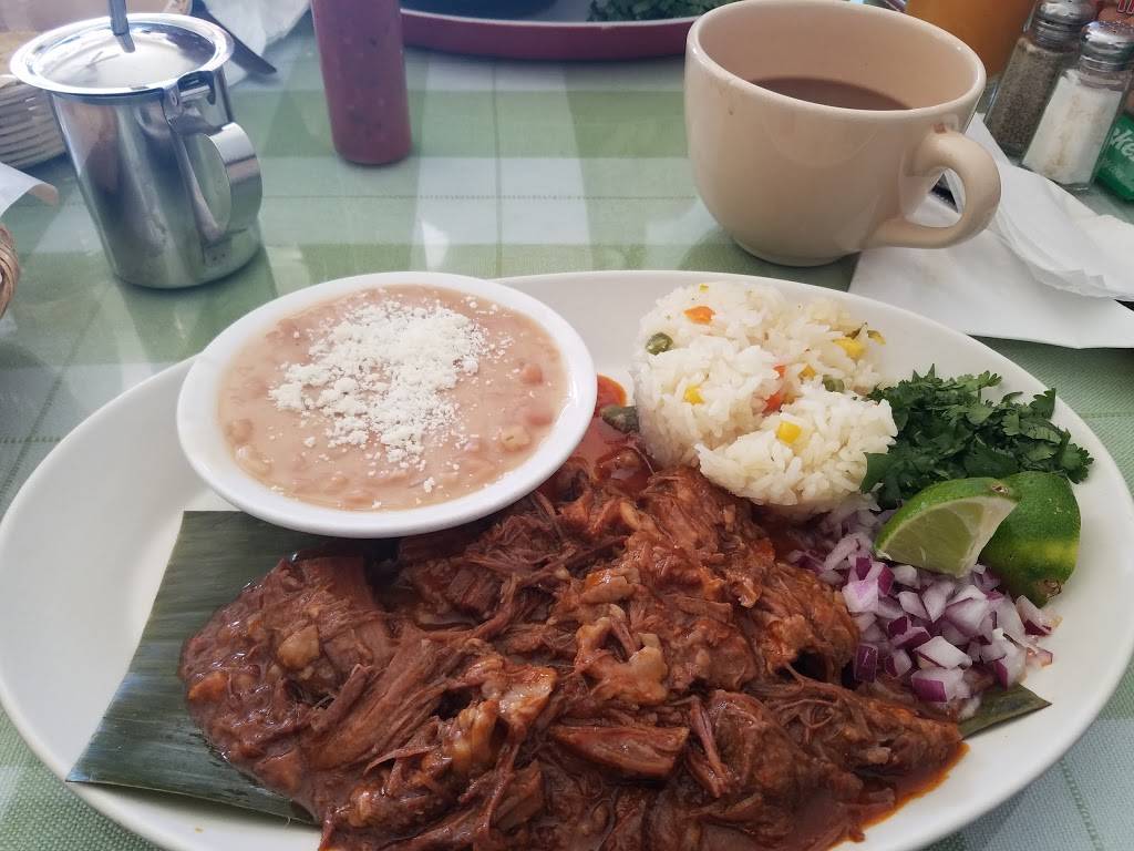 Quemoles Tamales y antojitos La Tia | restaurant | 4619 East Cesar E Chavez Avenue, Los Angeles, CA 90022, USA | 3232637842 OR +1 323-263-7842