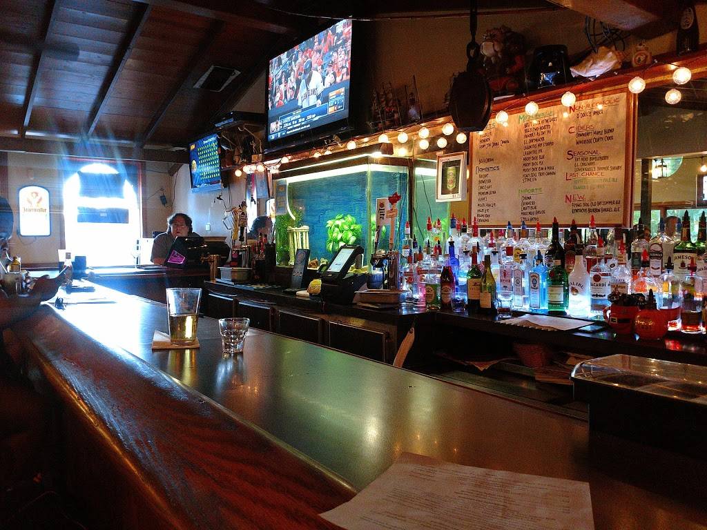 Noisy Oyster Pub | restaurant | 1375 N Portage Path, Akron, OH 44313, USA | 3308647500 OR +1 330-864-7500