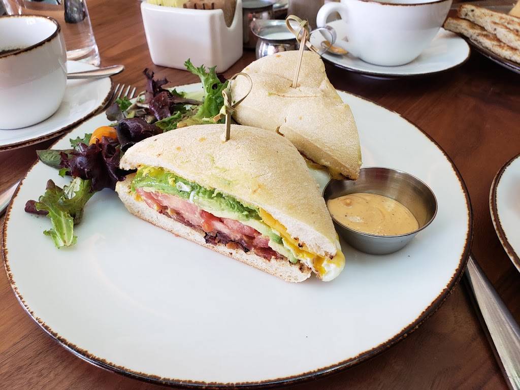 Porta Via Pacific Palisades | restaurant | 1063 N Swarthmore Ave, Pacific Palisades, CA 90272, USA | 3104992989 OR +1 310-499-2989