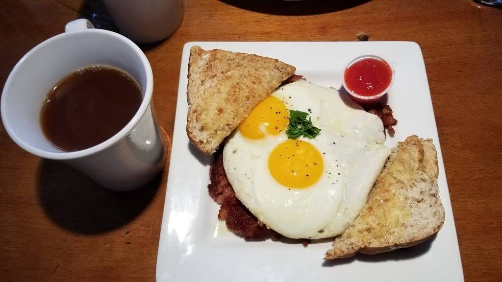 Turkeys | restaurant | 250 E Main St, Harbor Springs, MI 49740, USA | 2315266041 OR +1 231-526-6041