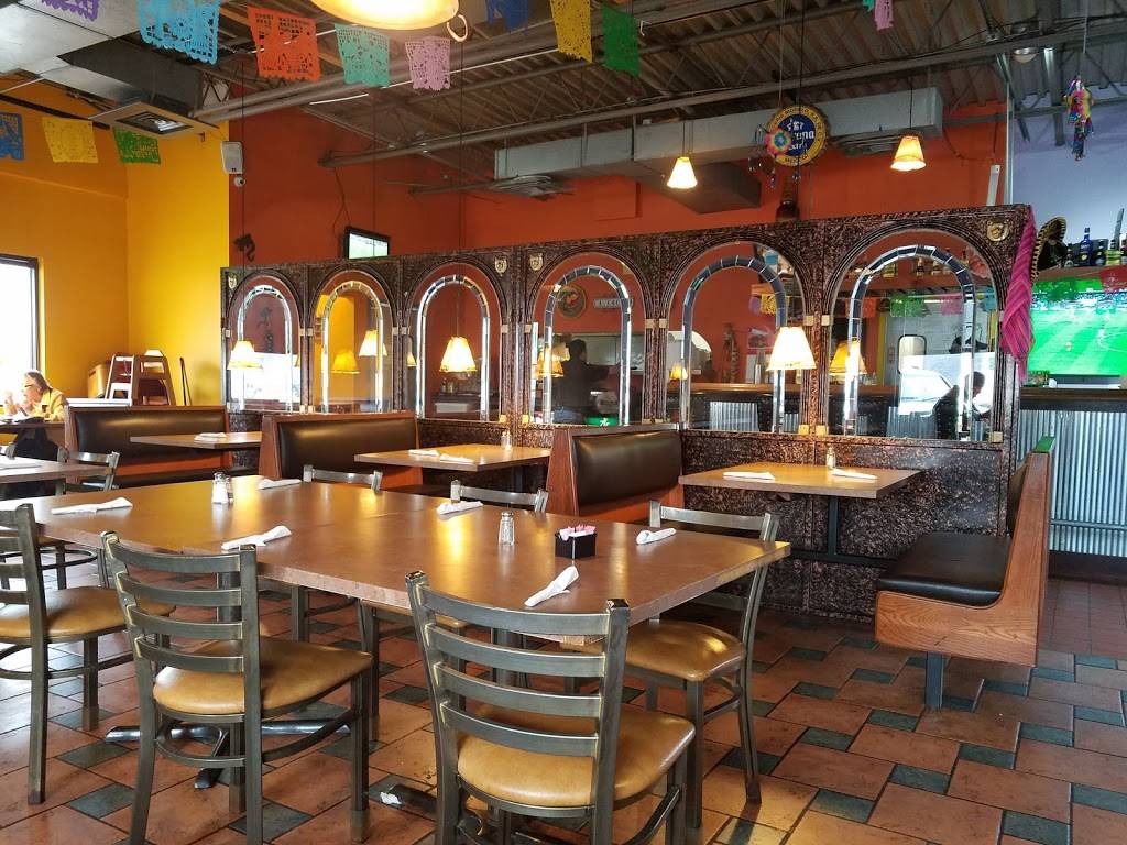 Alvarez Mexican Restaurant | restaurant | 205 E Riverside Blvd, Loves Park, IL 61111, USA | 8156334588 OR +1 815-633-4588