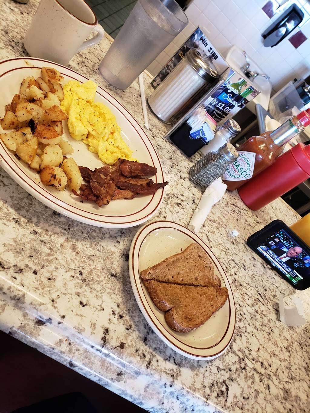 Norms Diner | cafe | 3945 S Durango Dr, Las Vegas, NV 89147, USA | 7024313447 OR +1 702-431-3447