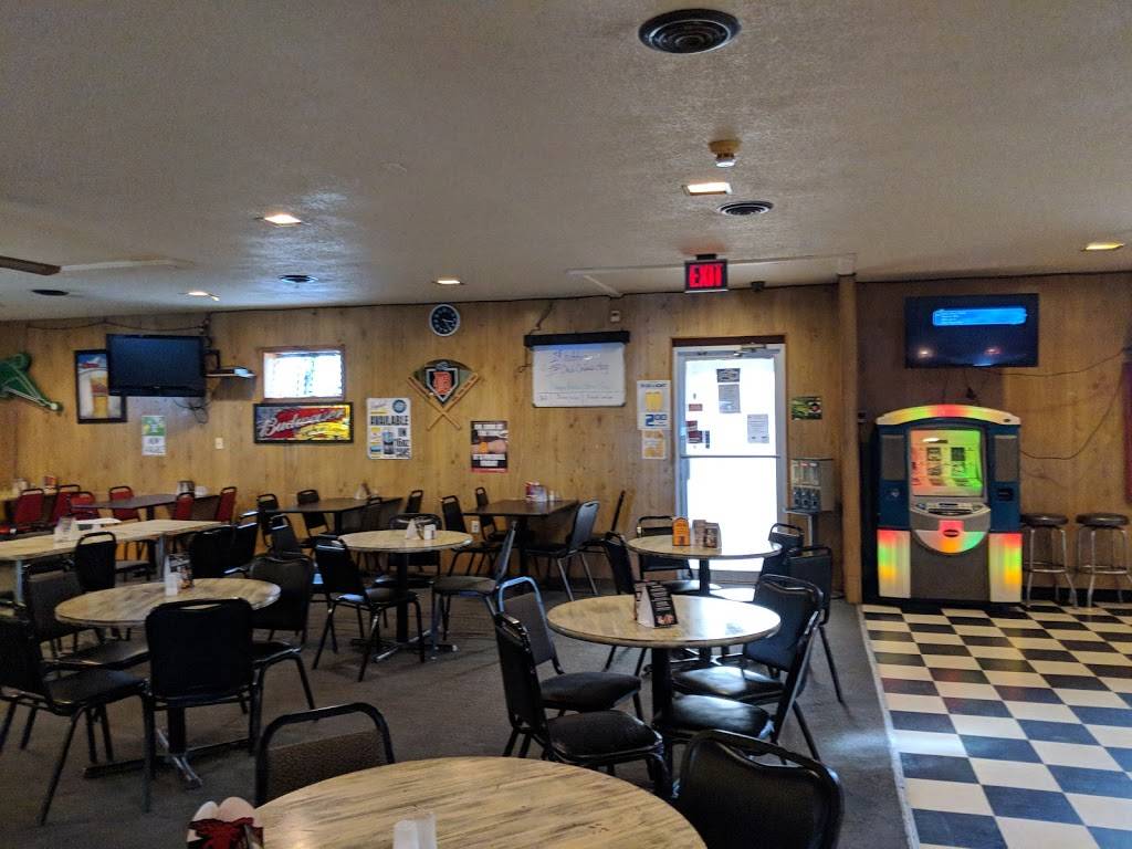 CrossRoads Bar & Grill | restaurant | 5957 N State Rd, St. Louis, MI 48880, USA | 9894638541 OR +1 989-463-8541