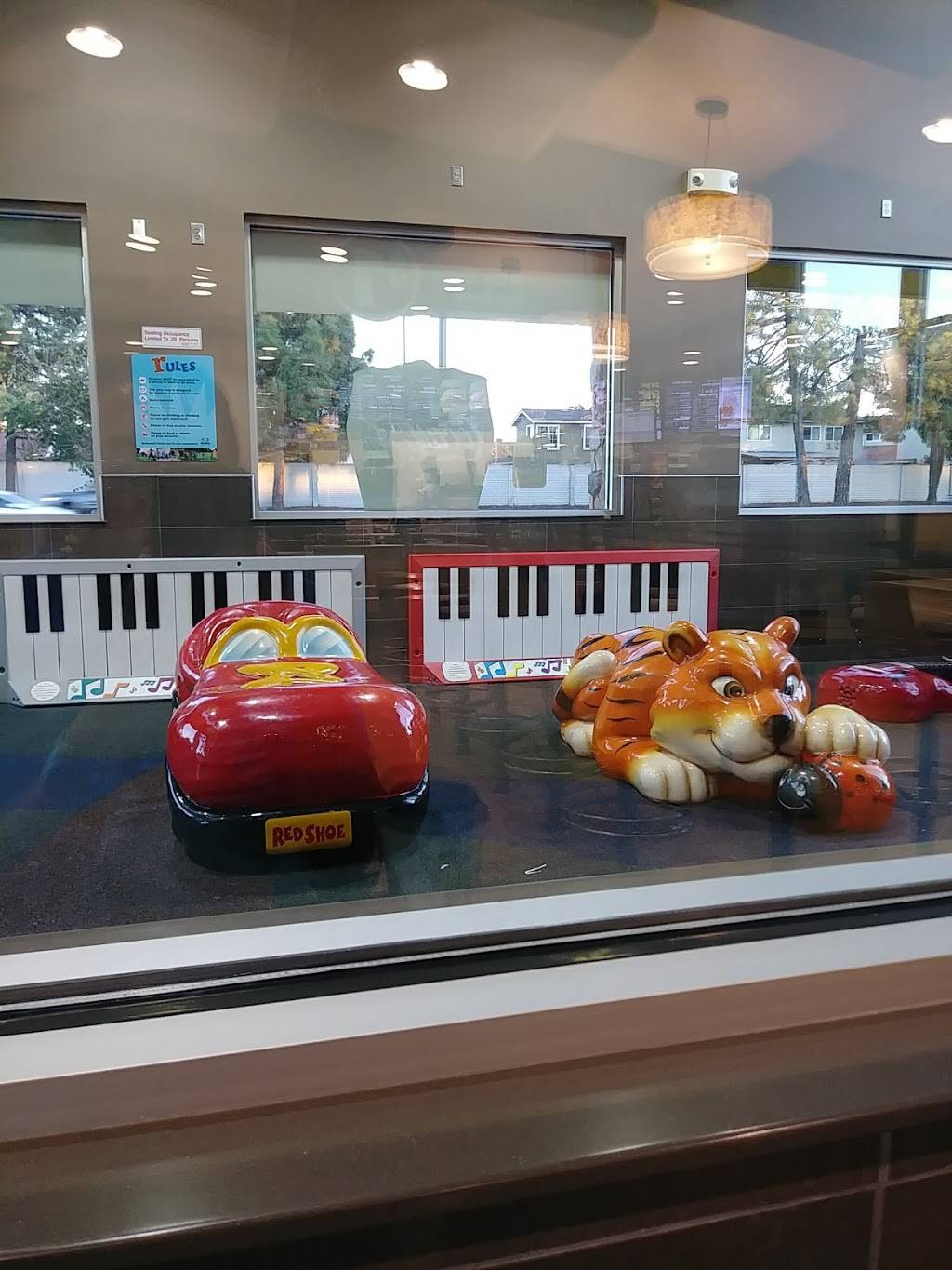 McDonalds | cafe | 1935 Tully Rd, San Jose, CA 95122, USA | 4082721335 OR +1 408-272-1335