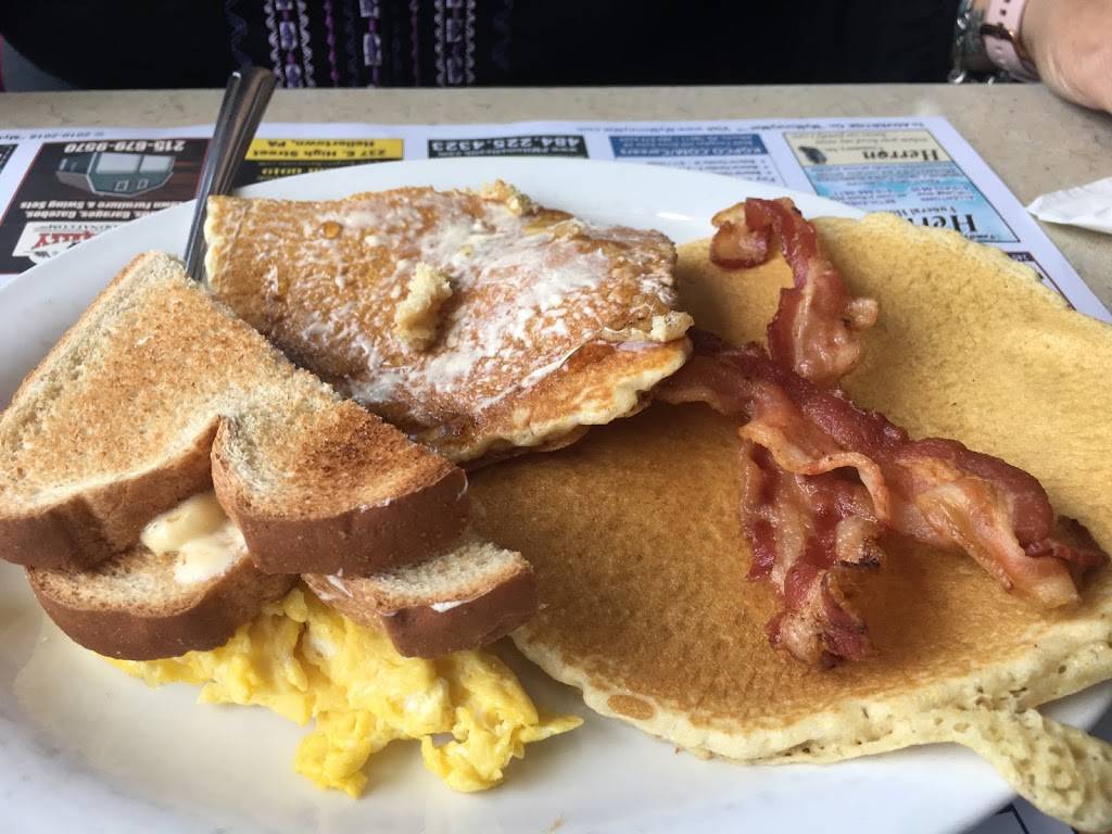 Queen City Diner | restaurant | 1801 Lehigh St, Allentown, PA 18103, USA | 6107910240 OR +1 610-791-0240