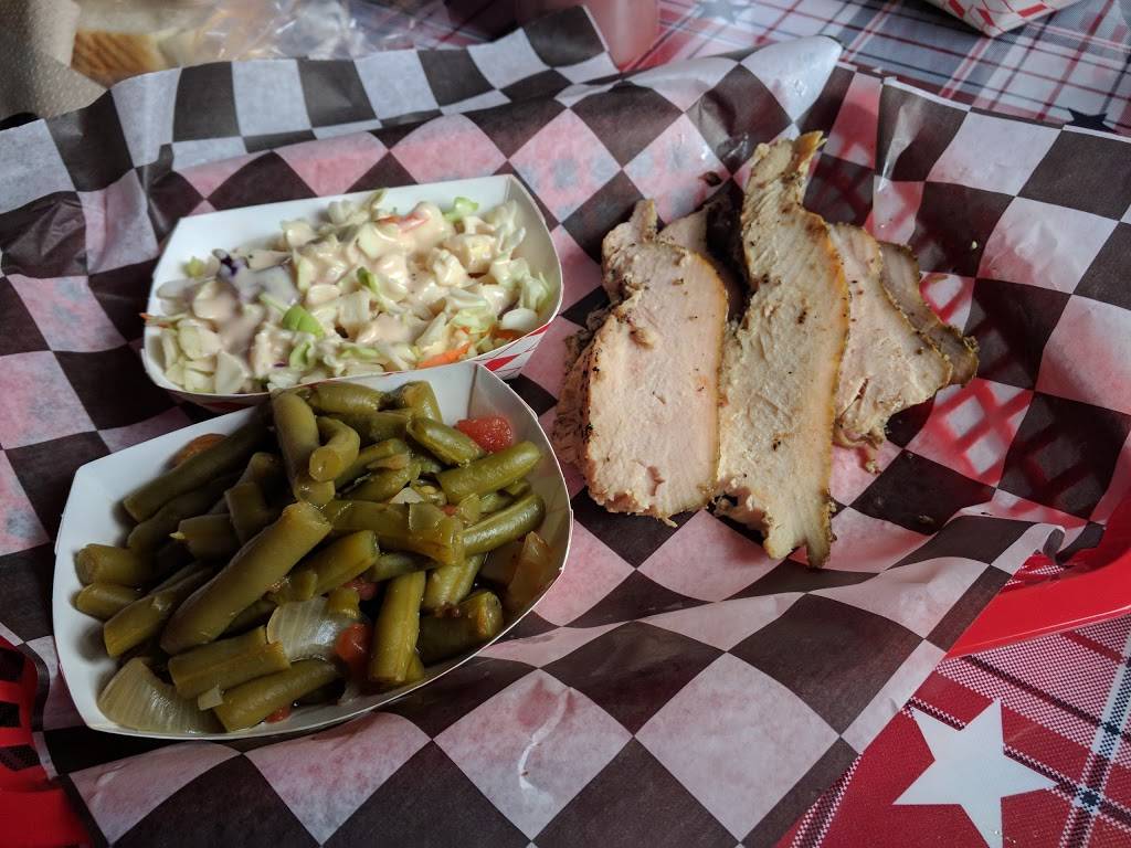 Rusty Bucket BBQ | restaurant | 600 Cupples Rd, San Antonio, TX 78237, USA | 2104336663 OR +1 210-433-6663