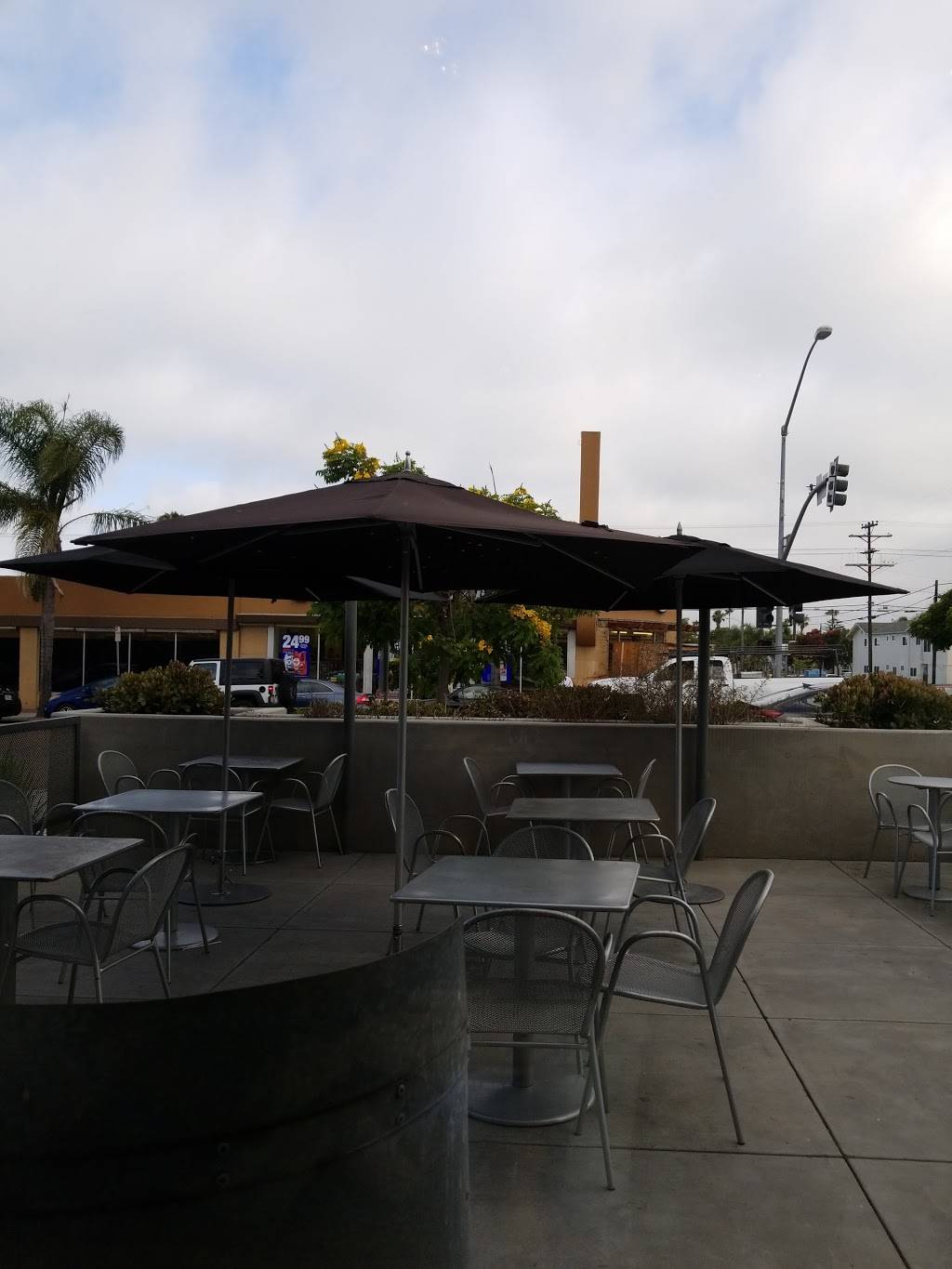 Chipotle Mexican Grill | restaurant | 1504 Garnet Ave, San Diego, CA 92109, USA | 8582743093 OR +1 858-274-3093