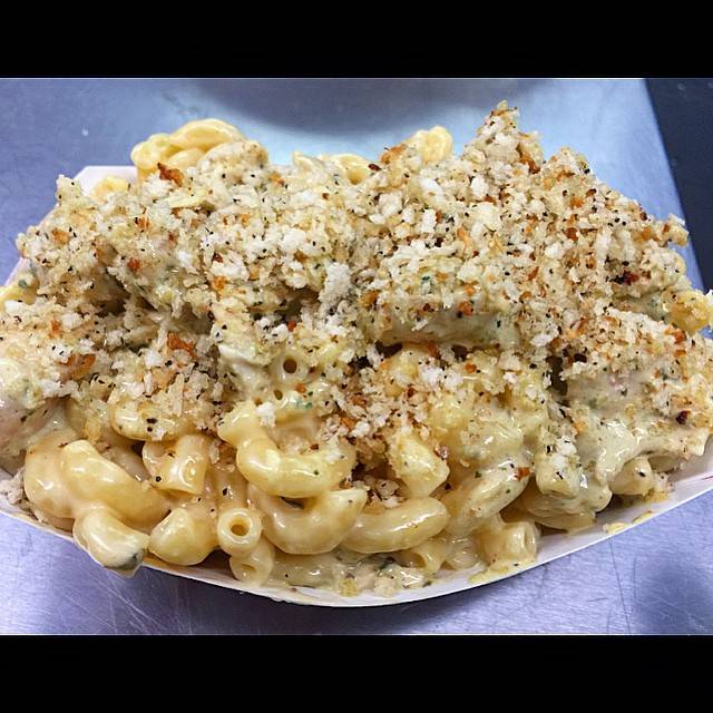 Mac Mart | restaurant | 104 S 18th St, Philadelphia, PA 19103, USA | 2154446144 OR +1 215-444-6144