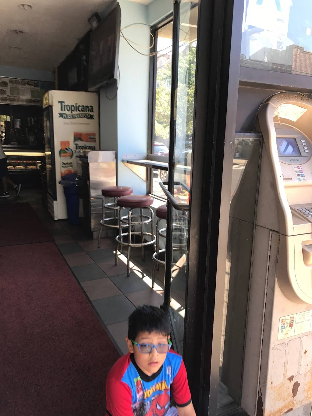 Momentos Pizza | restaurant | 40-53 99th St, Corona, NY 11368, USA | 7187792026 OR +1 718-779-2026