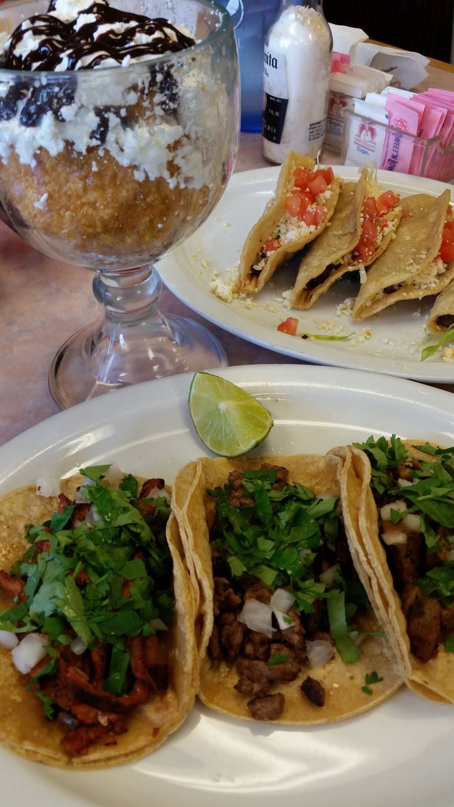 Nuevo Vallarta | restaurant | 3700 Durand Ave, Racine, WI 53405, USA | 2628989600 OR +1 262-898-9600