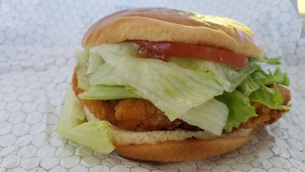 Wendys | restaurant | 44825 Delta Road, Sterling, VA 20166, USA | 7036613582 OR +1 703-661-3582